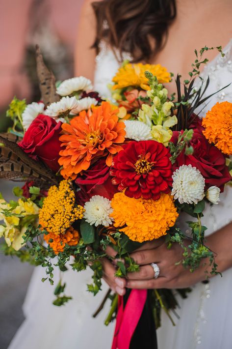 Denim Jacket Wedding, Jacket Wedding Dress, Vintage Wedding Makeup, Wedding Makeup Vintage, Orange Bouquet, Wedding Dress Ball Gown, Vintage Bridal Hair, Orange Bouquets, Fall Bouquet