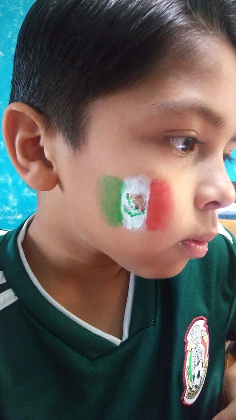 Mexico Face Paint Soccer, Mexican Face Paint Simple, Mexico Flag Makeup Look, Hispanic Heritage Face Painting, Mexico Face Paint, Face Paint Drawing, Mexican Face Paint, Flag Face Paint, Lithuanian Flag