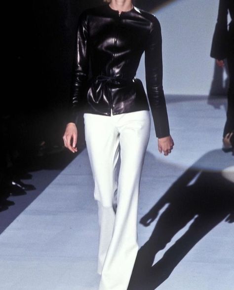 Tom Ford Gucci 90s Runway, Gucci Runway 90s, Tom Ford Gucci 90s, 90’s Runway, Tom Ford 90s, Gucci 1995, Gucci 90s, Prom 90s, Tom Ford Gucci