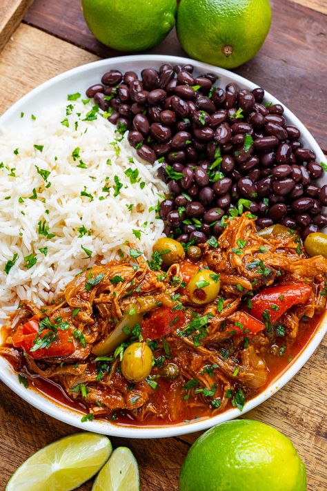 Ropa Vieja (aka Cuban Style Shredded Beef) Cuban Cuisine, Cuban Style, Shredded Beef, Cuban Recipes, Simple Recipes, Beef Dishes, Tasty Dishes, Healthy Dinner Recipes, Beef Recipes