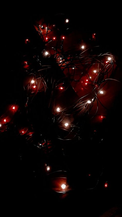 Winter Red Aesthetic, Dark Red Christmas Aesthetic, Dark Christmas Aesthetic Wallpaper, Red Christmas Aesthetic, Dark Christmas Aesthetic, Santaclaus Art, Dark Red Christmas, Red Christmas Background, Teddy Bear Wallpaper