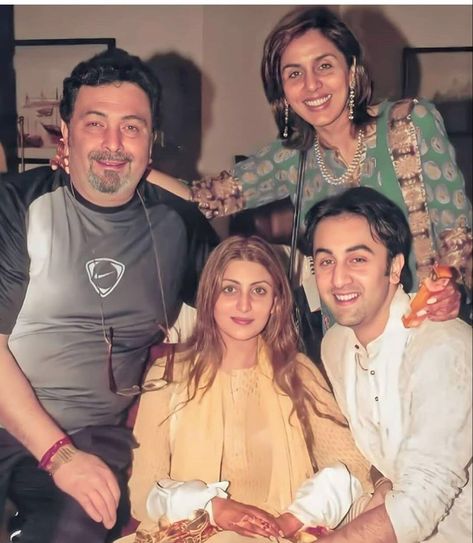 Riddhima Kapoor, Kapoor Family, Neetu Kapoor, Neetu Singh, I Love My Father, Rishi Kapoor, Childhood Pictures, Throwback Pictures, Movie Actress