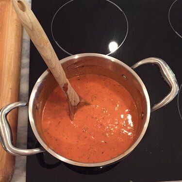 Sauce Rosee Recipe | Allrecipes Rose Pasta Sauce, Rose Sauce Recipe, Sweet Tomato Sauce, Rose Pasta, Chicken Soup Base, Pasta Sauce Homemade, Food Combining, Yummy Eats, Rice Dishes