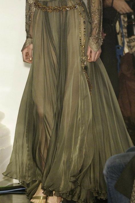 Margaery Tyrell, Paul Gaultier Spring, Yennefer Of Vengerberg, Fantasy Gowns, Paul Gaultier, Fantasy Fashion, The Rings, Jean Paul, Lord Of The Rings