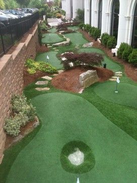 Backyard Golf, Green Backyard, Large Backyard Landscaping, Side Yards, Miniature Golf Course, Easy Landscaping, Large Backyard, Backyard Games, Traditional Landscape