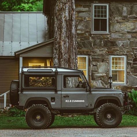 Mobil Rc, Defender Camper, Motorcycle Camping Gear, Off Road Camping, Motorcycle Camping, Range Rover Classic, A Thing Of Beauty, Land Rover Defender 90, Car Goals