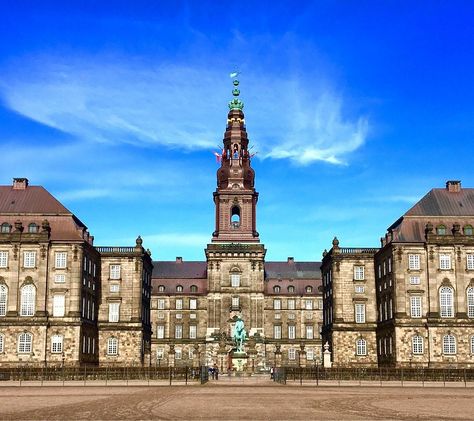 Christiansborg Palace, Things To Do In Copenhagen, Kingdom Of Denmark, Copenhagen Hotel, Harbor City, Best Honeymoon Destinations, Tivoli Gardens, What To Do Today, Royal Castles