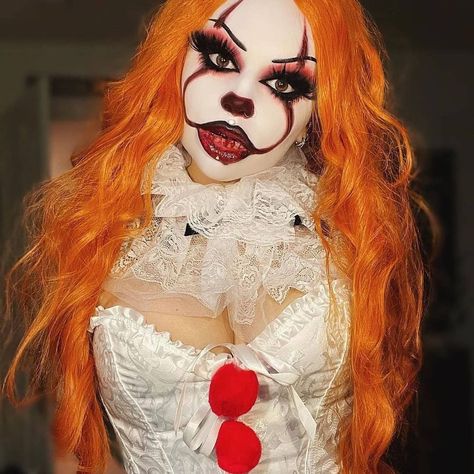 Penny Wise Makeup, Pennywise Makeup, Clown Makeup, White Face, Costume Makeup, White Paint, White Paints, Maquillaje De Ojos, Halloween Makeup