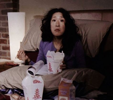 Cristina Yang Study, Rory Gilmore School, Monalisa Wallpaper, Christina Yang, Grey's Anatomy Doctors, Greys Anatomy Characters, Cristina Yang, Spencer Hastings, Sandra Oh