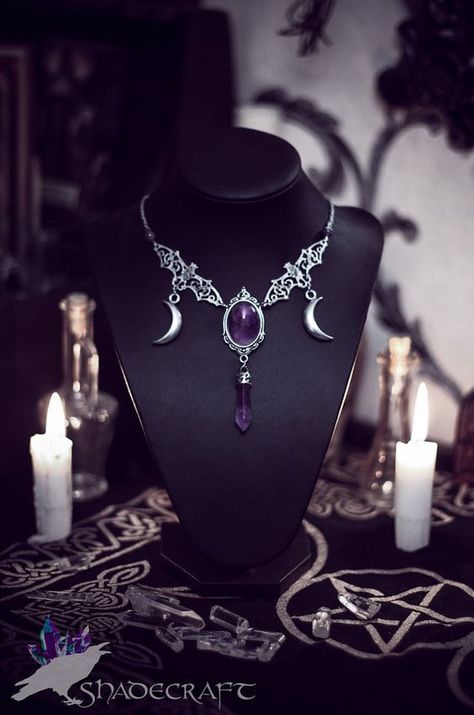 Necklaces Crystal, Gothic Jewellery, Cabochon Necklace, Necklace Gothic, Gothic Accessories, Goth Jewelry, Witchy Jewelry, Gothic Necklace, Purple Stones