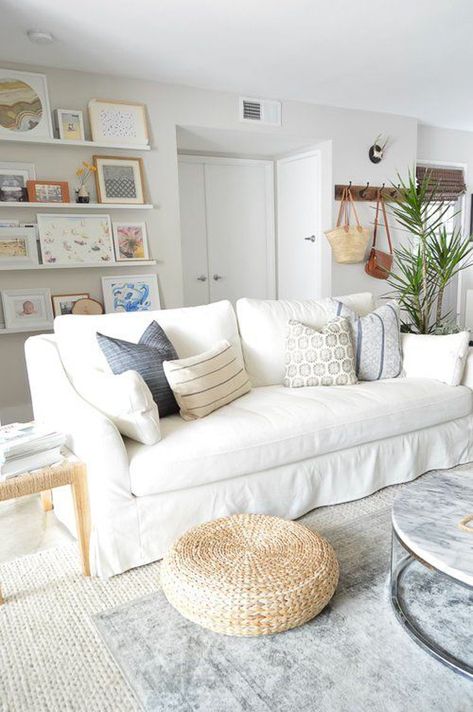 The key to selecting throw pillows is to not overstuff the couch with too many, and keeping in mind the size of the pillows, like these throw pillows on this white couch White Sofa Pillows, White Couch Pillows, Sofa Fabric Upholstery, Ikea Sofas, White Couch, White Furniture Living Room, White Couches, Ikea Sofa, Trendy Living Rooms