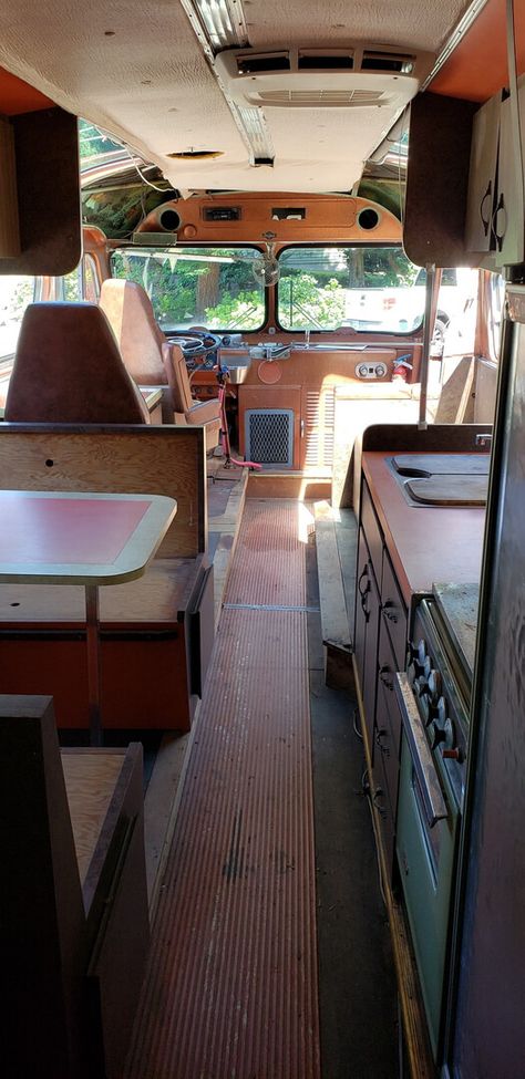 1954 Flxible Visicoach Bus To Motorhome Conversion (For Sale) Bus Conversion Interior, School Bus Camper, Postcard Display, Motorhome Conversions, Onan Generator, Mt Rainier National Park, Rv Garage, Motorhomes For Sale, School Buses