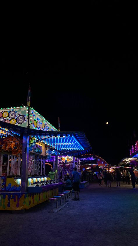 Abandoned Carnival Aesthetic, Caution To The Wind Giana Darling, Theme Park Aesthetic Night, Amusement Park Aesthetic Night, Carnival Aesthetic Night, Funnel Vision, Comic Aesthetic, Emory Scott, Dark Carnival