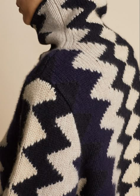 Stylish Knitwear, Intarsia Knitting, Knitwear Inspiration, Winter Knitwear, Colorwork Knitting, Knitwear Fashion, Knit Turtleneck, Knitwear Design, Knit Fashion