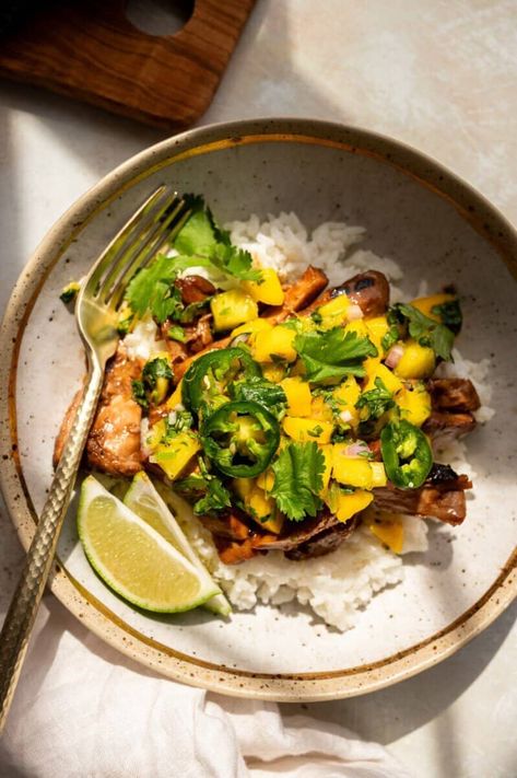 These Spicy Mango Chicken bowls are made with Just Meats Hawaiian Chicken Teriyaki Chicken, white rice, and a homemade spicy mango salsa. Chicken Mango Bowl, Mango Chicken Stir Fry, Jerk Mango Chicken, Healthy Mango Sticky Rice, Spicy Mango Chicken, Sauteed Sweet Potatoes, Roast Pumpkin Salad, Mango Chicken, Chicken Bowls