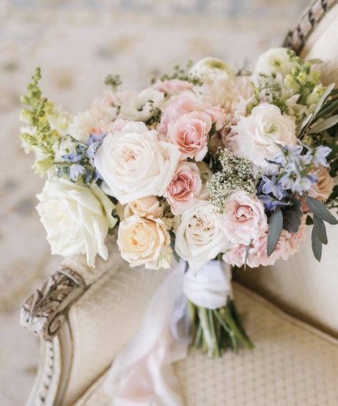 Pastel Wedding Flowers, Spring Wedding Bouquets, Pastel Bouquet, Bridal Bouquet Flowers, Pastel Wedding, Wildflower Wedding, Wedding Mood, Bride Bouquets, Bridal Flowers