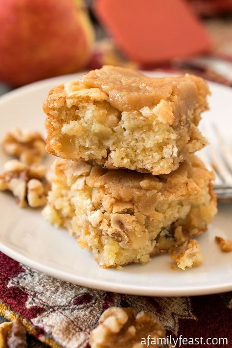 Apple Chunkies Apple Chunkies, Apple Dessert Recipes, Apple Dessert, Apple Cake Recipes, Buttery Cookies, Bars Cookies, Family Feast, An Apple A Day, Cookie Bar Recipes