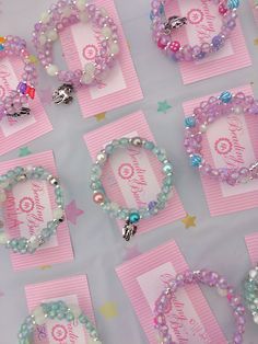 Jewelry Making Birthday Party, Girls Birthday Parties, Mobile Craft, Unicorn Craft, Unicorn Bracelet, Unicorn Crafts, Birthday Party Crafts, Barbie Theme, Trendy Jewerly