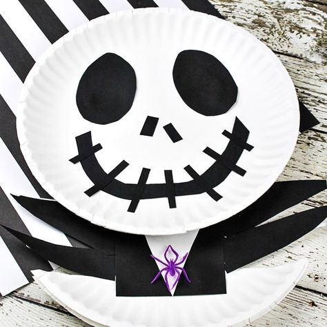 Nightmare Before Christmas Crafts, Craft Ladybug, Craft Penguin, The Nightmare Before Christmas Movie, Nightmare Before Christmas Kids, Skeleton Craft, Halloween Craft Activities, Nightmare Before Christmas Movie, Nightmare Before Christmas Decorations