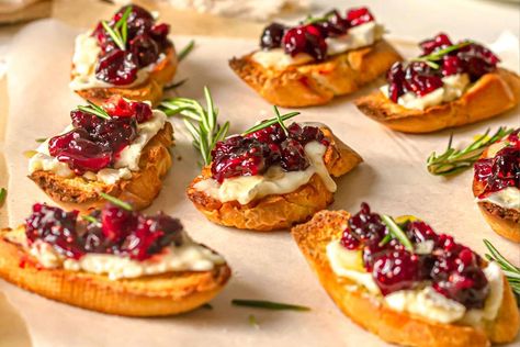 Cranberry Brie Crostini – Botticelli Foods Cranberry Brie Crostini, Cranberry Crostini, Brie Crostini, Cranberry Appetizer, Brie Cranberry, Cranberry Beans, Brie Appetizer, Crostini Appetizers, Cranberry Brie