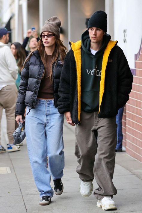 Hailey And Justin Bieber, Tokyo Outfits, Hailey And Justin, Hailey Baldwin Street Style, Mens Streetwear Outfits, Justin Bieber Outfits, Japan Outfits, Hailey Baldwin Style, Easy Winter Outfit