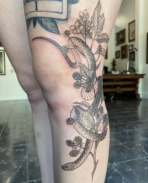 @maggiechotattoo got to tattoo this awesome snake with some black berries! Snake On Knee Tattoo, Snake In Vines Tattoo, Snake Fern Tattoo, Snake Around Knee Tattoo, Snake Knee Tattoos Women, Knee Snake Tattoo, Botanical Snake Tattoo, Garden Snake Tattoo, Snake Knee Tattoo