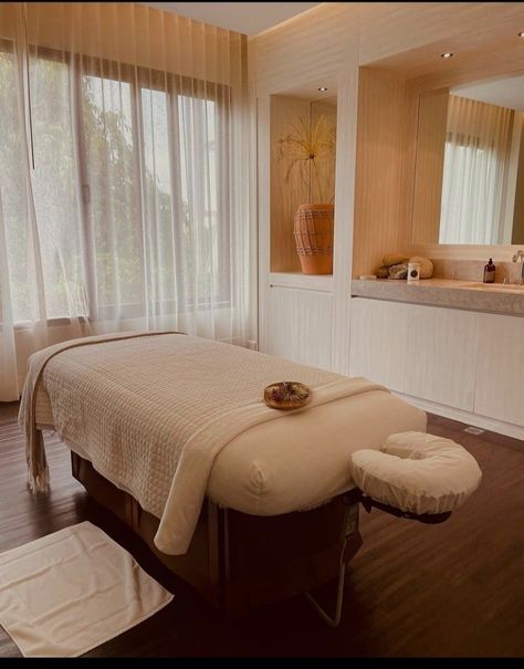 Acupuncture Room Design, Massage Table Aesthetic, Massage Table Set Up, Boho Esthetician Room, Solo Esthetician Room, Dreams Aesthetic, Room Decor Bedroom Aesthetic, Spa Room Ideas, Spa Massage Room