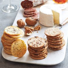 Make Ahead: Homemade Crackers (Freeze) Easy dough for savory slice & bake crackers- keeps in the freezer for months! Simple Cheese Platter, Crackers And Cheese, Savoury Slice, Savoury Crackers, Thanksgiving Appetizer Recipes, Baked Crackers, Savoury Biscuits, Homemade Crackers, Velvet Cupcakes