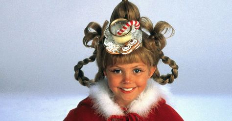 Whoville Photoshoot, Easy Whoville Hair, Who Ville Costumes, Diy Cindy Lou Who Hair, Cindy Lou Who Hairstyle Diy, Cindy Lou Who Makeup, Whoville Makeup, Whoville Hairstyles, Cindy Loo Who