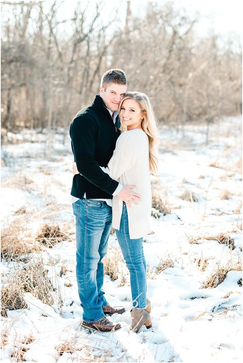 Outfits For Engagement Pictures Winter, Couples Winter Photoshoot Outfits What To Wear, Plus Size Engagement Photos Outfits Winter, January Engagement Pictures Outfit, Casual Winter Engagement Outfits, December Engagement Pictures Outfits, Engagement Photos Outfits Winter Casual, Snow Engagement Photos Dress, Winter Engagement Photos Outfits Dresses