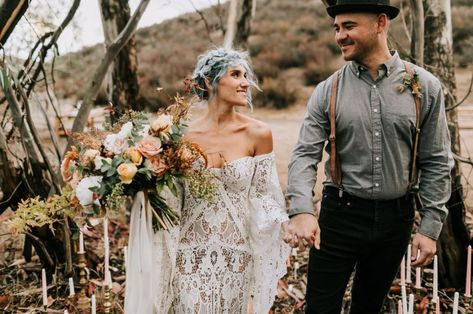 Boho California Vow Renewal with a Rue de Seine Dress - Green Wedding Shoes Wedding Dresses Vintage Bohemian, Wedding Couple Pictures, Short Beach Dresses, Fun Wedding Shoes, Boho Dresses Long, Your Person, Country Wedding Dresses, Bohemian Bride, Wedding Boho