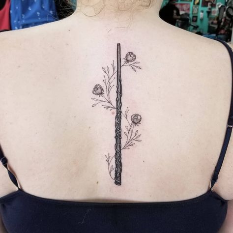 Hermione Tattoo, Wand Tattoo Ideas, Hermione Wand Tattoo, Harry Potter Wand Tattoo Design, Harry Potter Wand Tattoo, Hermiones Wand Tattoo, Hermione Granger Wand Tattoo, Lumos Wand Tattoo, Harry Potter Delicate Tattoo