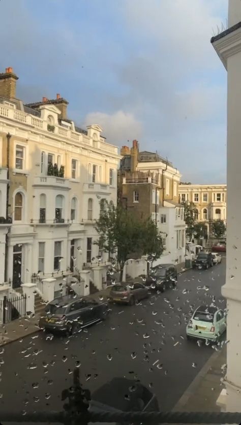 London Flat View, London Town House Aesthetic, London Flats, London Flat Aesthetic, Notting Hill Movie, Notting Hill London, London Vibes, London View, London Dreams