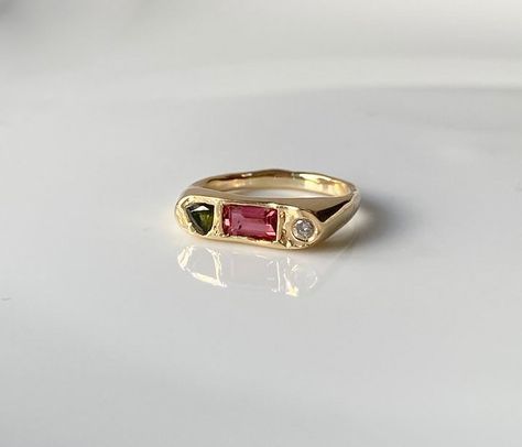 Pink And Green Ring, Molten Ring, Pink Gold Ring, Custom Gold Rings, Molten Gold, Green Rings, How To Make Rings, Dope Jewelry, Jewelry Lookbook