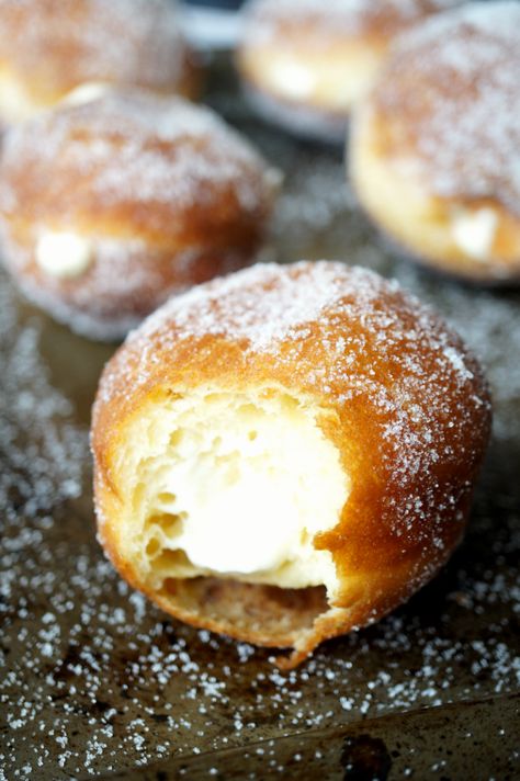 Bomboloni Recipe, Bakers Delight, Buttermilk Cornbread, Italian Pastries, Vegetarian Cake, Homemade Donuts, Doughnut Recipe, Italian Cookies, Italian Desserts