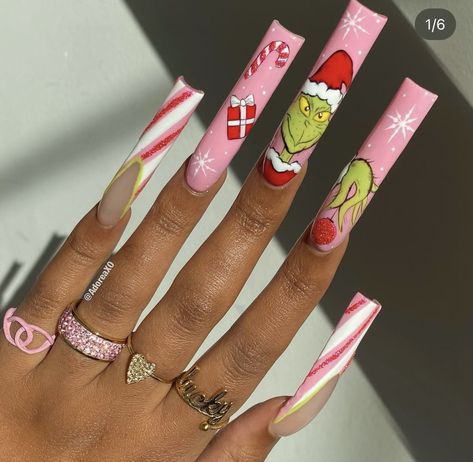 Nails Ideas December, Simple Christmas Nail Ideas, Classy Christmas Nails, Cute Christmas Nail Designs, Simple Christmas Nail, Christmas Nail Designs Acrylic, Grinch Nails, Unique Manicure, Unicorn Nails