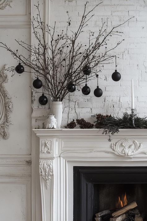 21 Elegant Black and White Christmas Decor Ideas 34 Black And White Striped Christmas Decor, Black And White Holiday Decor, Black And White Christmas Decor Diy, Black And Silver Christmas Decor, Black Christmas Decor, Black And White Christmas Decor, White Christmas Decor Ideas, H R, Black Christmas Decorations