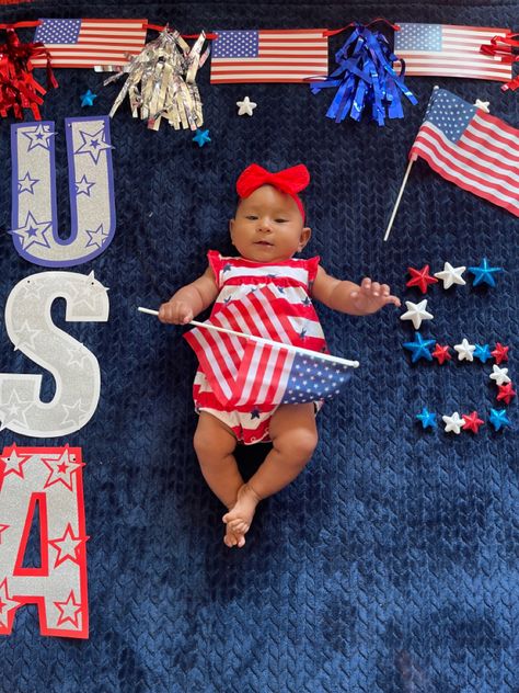 July Baby Photoshoot Ideas, Fourth Of July Baby Pictures, July Baby Photoshoot, Fourth Of July Photo Shoot, Month Milestones, Milestone Ideas, 4th Of July Pics, 4th Of July Photography, 4th Of July Photos