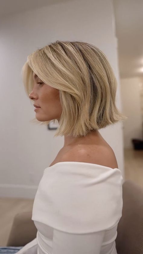 Passion Carré - Bob, pixie and short haircut | @nataliemckellhair #bob #bobhaircut #blondebob #balayage #blondebalayage #wavybob #wavyhair #wavyhairstyle #blondegirl #blondehighlights… | Instagram Haley Bieber Bob, Blonde Bob Balayage Short, Light Blonde Bob Short, Blonde Bob Thick, Blonde Bob Balayage, Blonde Bob Blowout, Pearl Laser Bob, Natural Blonde Bob, Butter Blonde Bob Short Hair