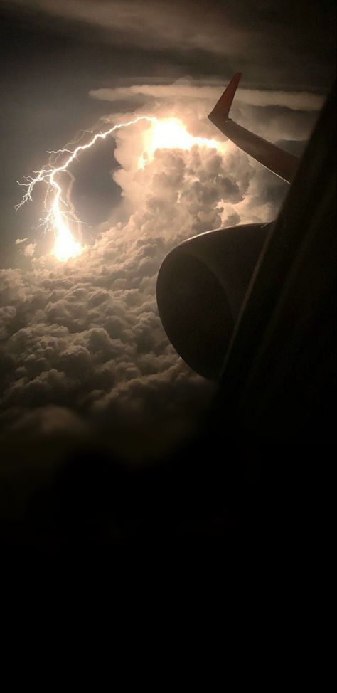 Thunderstorm - iPhone Wallpapers : iPhone Wallpapers Wallpapers For Iphone 12, Old Iphone Wallpapers, Screensaver Iphone, Ipad Backgrounds, Iphone Wallpapers Hd, Lightning Photography, Dark Naturalism, Ipad Air Wallpaper, Wallpapers Ipad