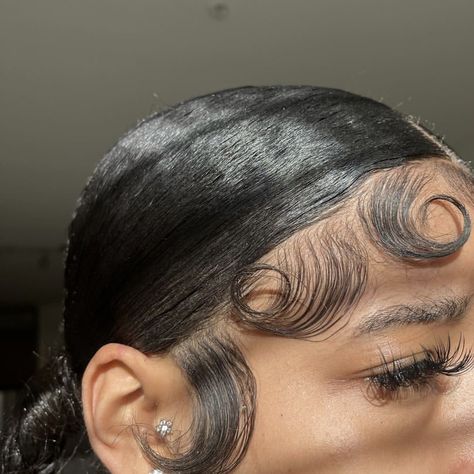 Edges With Ponytail, Knotless Braids Dramatic Edges, Wig Dramatic Edges, Dramatic Edges Tutorial, Edges With Knotless Braids, Edges Knotless Braids, Edges With Locs, Edges Ponytail, Fluffy Baby Hairs