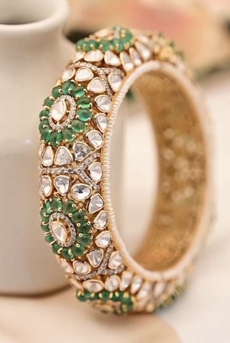 Jadau Kada Design, Polki Kada, Polki Bangles, Ruby Necklace Designs, Kada Bangles, Bridal Jewellery Inspiration, Bridal Jewelry Sets Brides, Indian Wedding Jewelry Sets, Bridal Necklace Designs