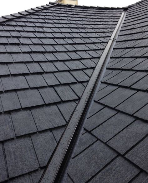 Designed to look like cedar shakes or authentic slate, rubber roofing materials are one of the newest technologies on the market today and provide a number of advantages over their alternatives. Rubber Roof Shingles, Sabrina Carpenter Aesthetic, Metal Shingle Roof, Carpenter Aesthetic, Black Metal Roof, Rubber Roofing, Metal Shingles, Homeowner Tips, Shake Roof