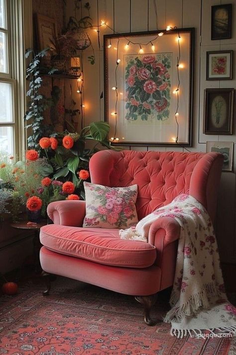 Fairytale Interior Design, 1920s Living Room Decor, Whimsical Apartment Decor, Maximalism House, Coral Furniture, Apartment Decor Ideas, Girly Apartments, Girly Apartment Decor, Decoration Shabby