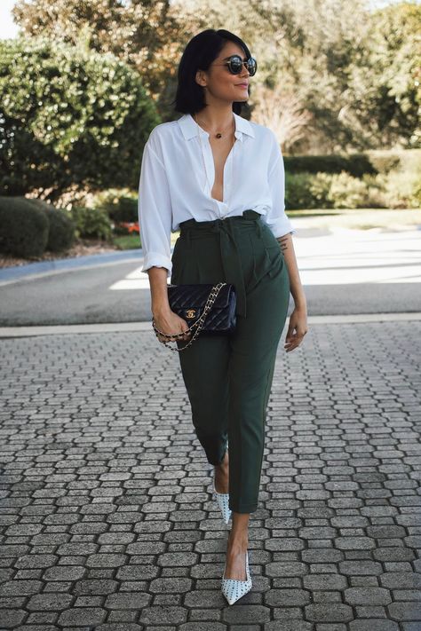 Over 30s Fashion Outfit Ideas, 2023 Fashion Trends For Work, Ootd Ideas Spring 2023, Work Outfits Women 40s, Glamorous Outfit Ideas, Outfits For Your 30s For Women, Formal Outfits For Women Summer, Hourglass Work Outfits, 2023 Style Trends Women