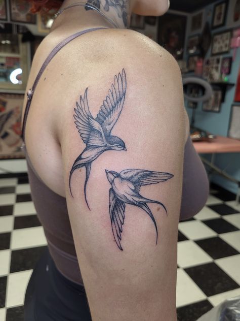 Cardinal Blue Jay Tattoo, Swallow Leg Tattoo, Bluejay Tattoo Black And White, Blue Jay Tattoo Black And White, Blue Jay Bird Tattoo, Black And Grey Bird Tattoo, Blue Jay Tattoo, Jay Tattoo, Runner Tattoo