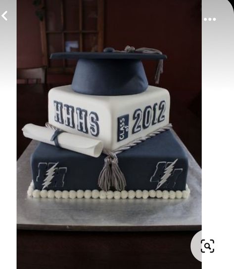 High School Graduation Cakes, Graduation Cake Designs, Cake Paris, Graduation Party Cake, Senior Graduation Party, Boy Graduation, Graduation Party High, Graduation Party Planning, College Graduation Parties