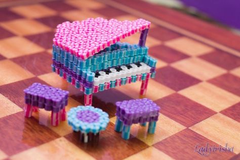 3D beads hama piano ladyirisha 3d Beads, Piano Forte, Hama Beads 3d, Beads Design, Hama Beads Design, Melty Beads, Diy Perler Beads, Beaded Crafts, Perler Bead