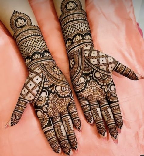 Mehendi Front Hand, Traditional Mehandi, Traditional Mehendi, Traditional Mehndi Designs, Simple Mehendi Designs, Indian Mehndi Designs, Mehndi Designs 2018, New Bridal Mehndi Designs, Mehndi Designs Bridal Hands