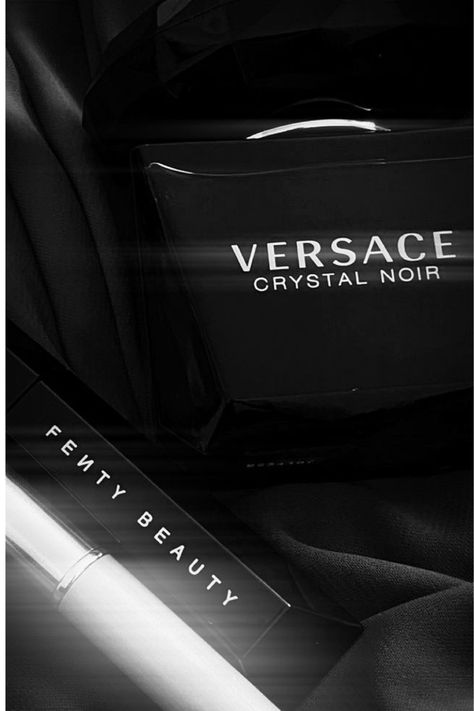 Versace Perfume Aesthetic, Versace Aesthetic, Aesthetic Cosmetics, Blair Waldorf Aesthetic, Small Waist Workout, Versace Perfume, Best Perfume For Men, Pop Jewelry, Expensive Perfume